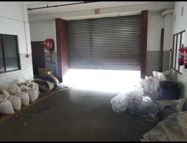 675M² WAREHOUSE TO LET IN NEW GERMANY